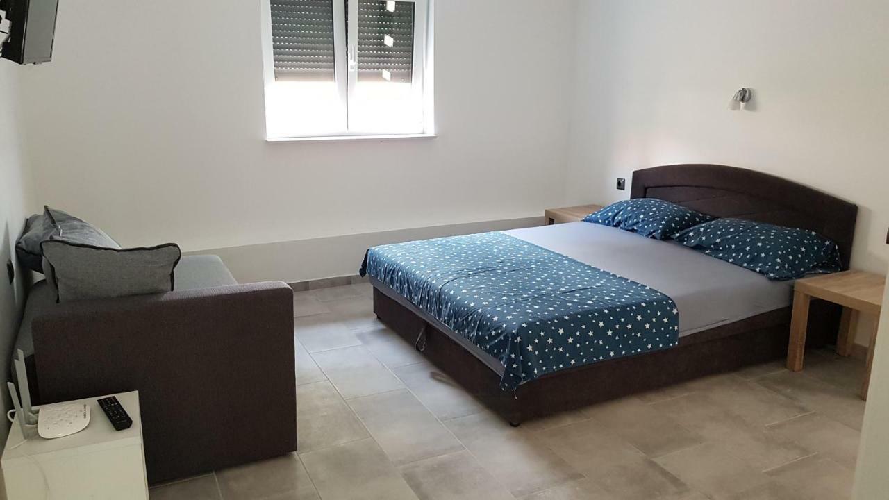 Apartments Star With Pool Biograd Na Moru Exterior foto